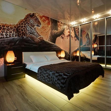 Apartment - Sobornaya Street Кременчук Екстериор снимка